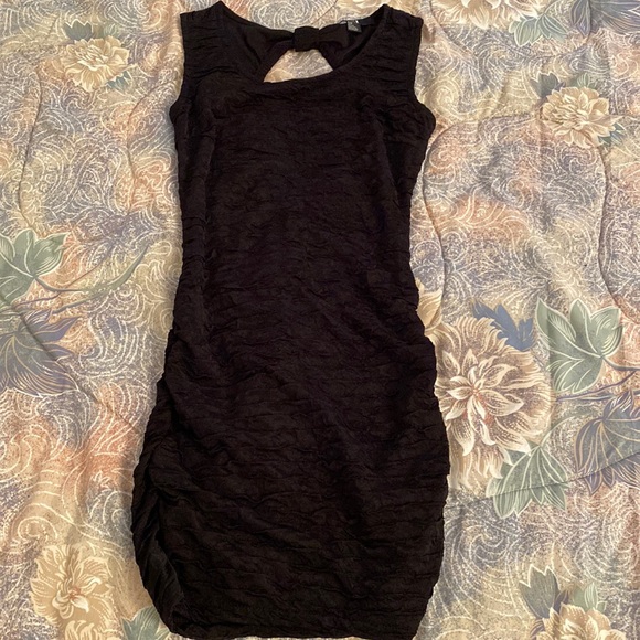 Dress - Picture 1 of 3